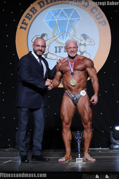 Master Men's Bodybuilding Over 55 years Open 