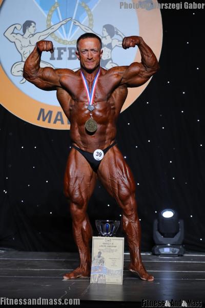 Master Men's Bodybuilding 40-49 years  Open