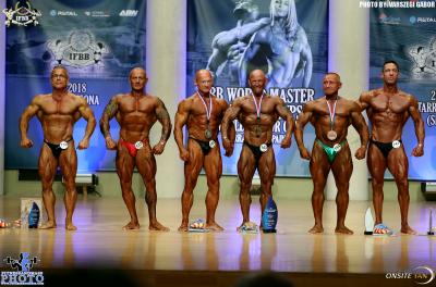 Master Men's Bodybuilding over 55 years up to 75 kg